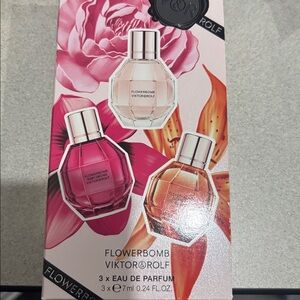Viktor & Rolf Flowerbomb Mini Trio discovery set new in box